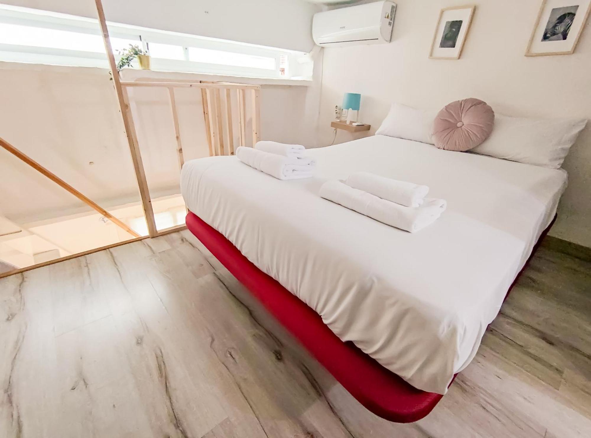 At Street Level 20 Min From Sol-piern Apartment *